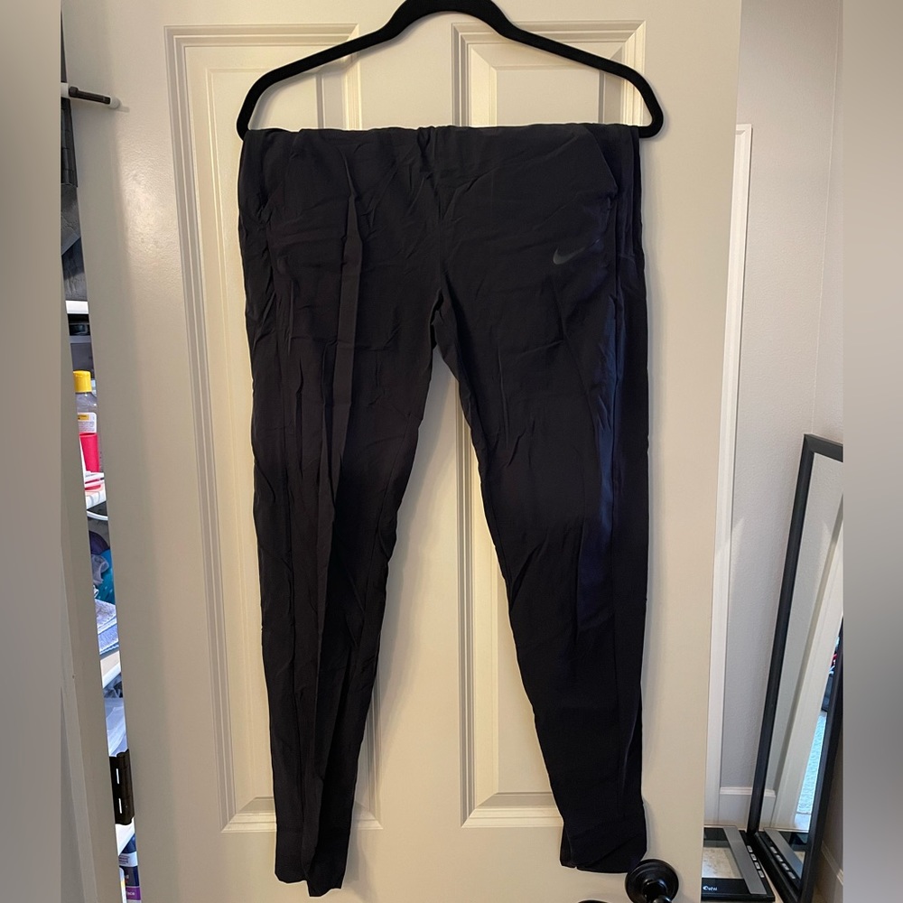Black small Nike bliss pants